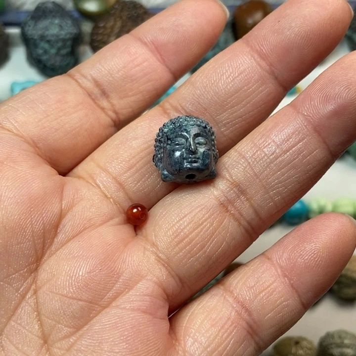 南红玛瑙未镶嵌颈饰