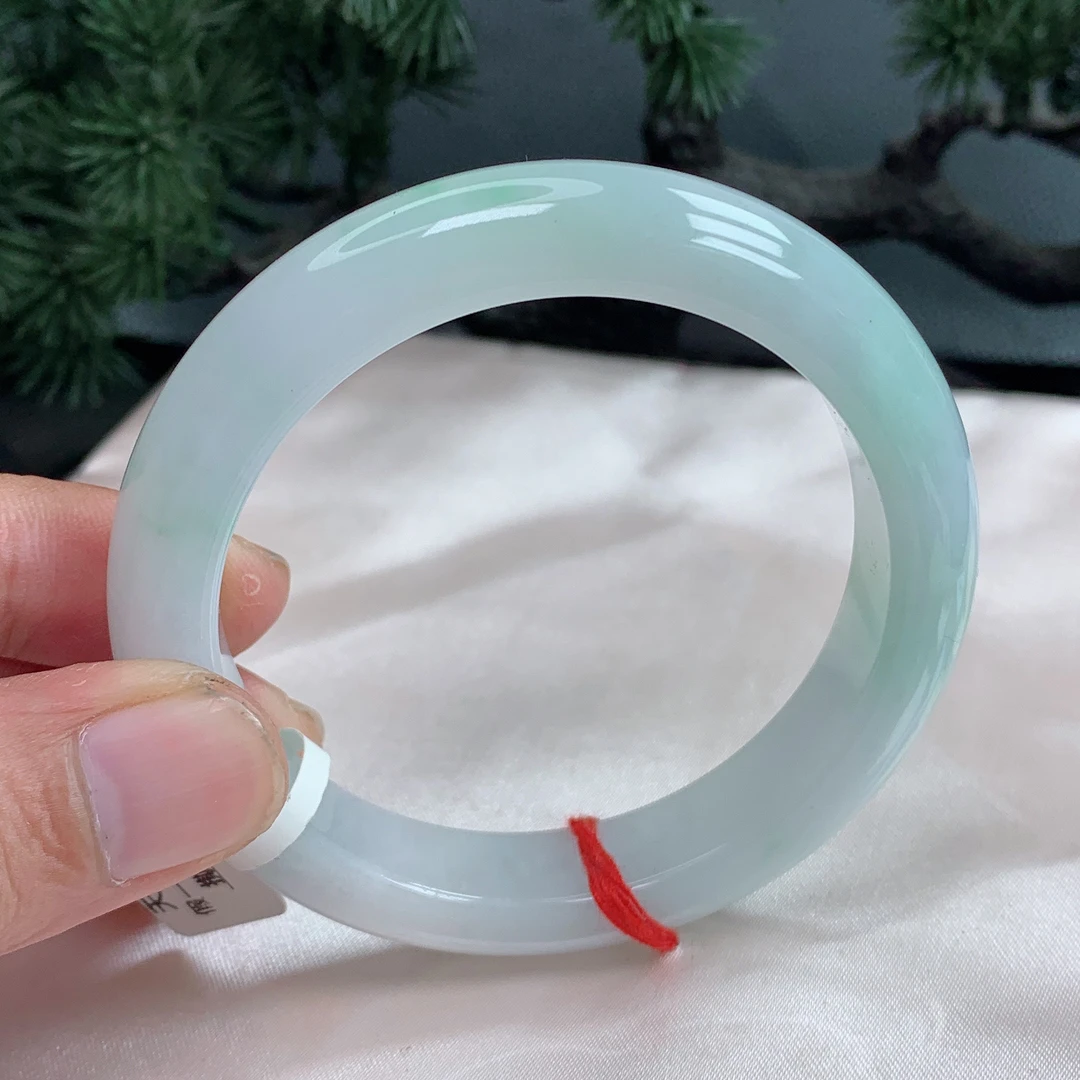 天然缅甸翡翠Ａ货手镯淡绿56圈口手镯Ａ3947