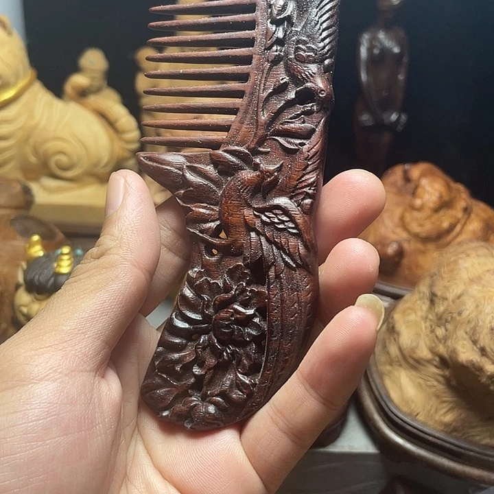 大叶紫檀（黑酸枝木类）
