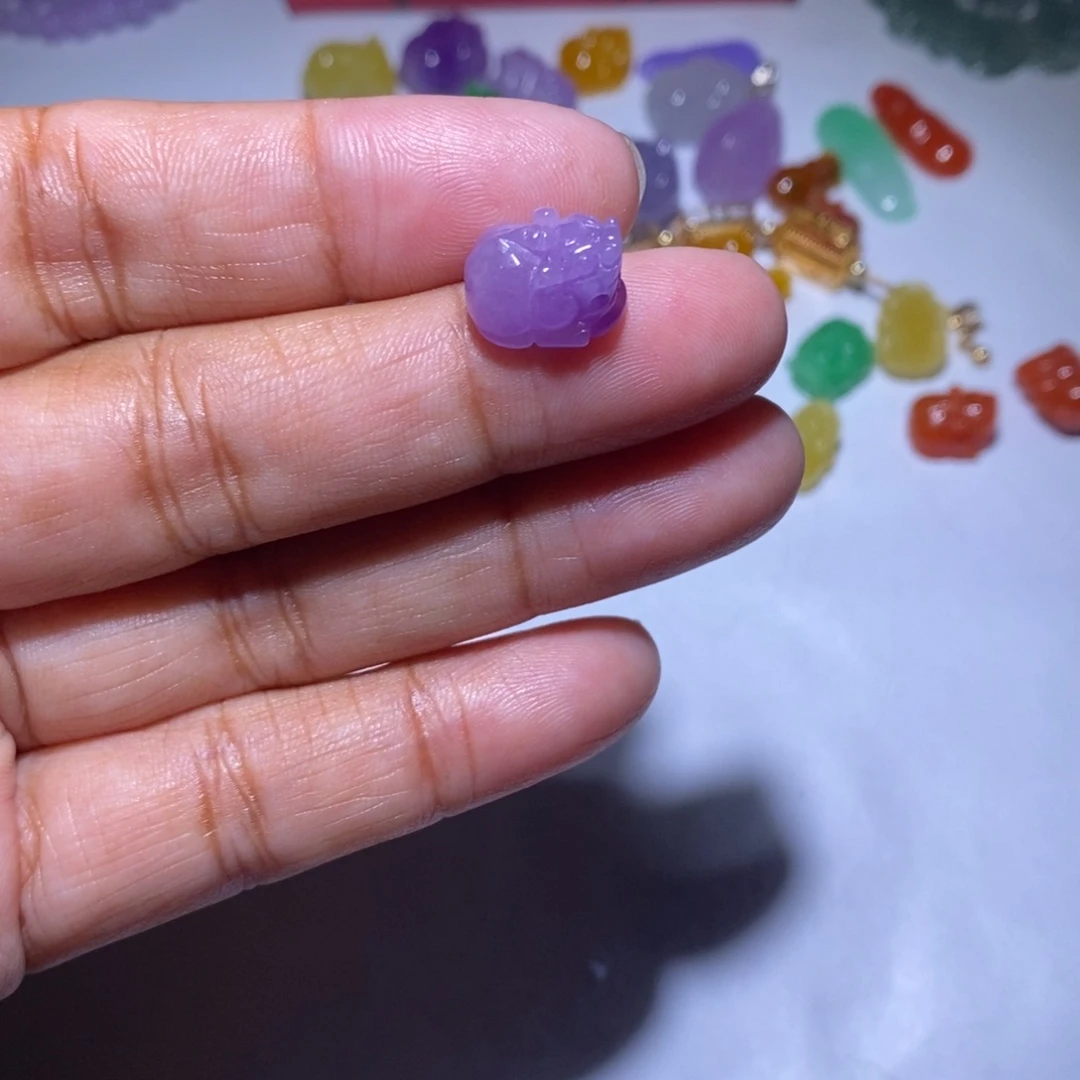 颈饰未镶嵌翡翠悟*堂