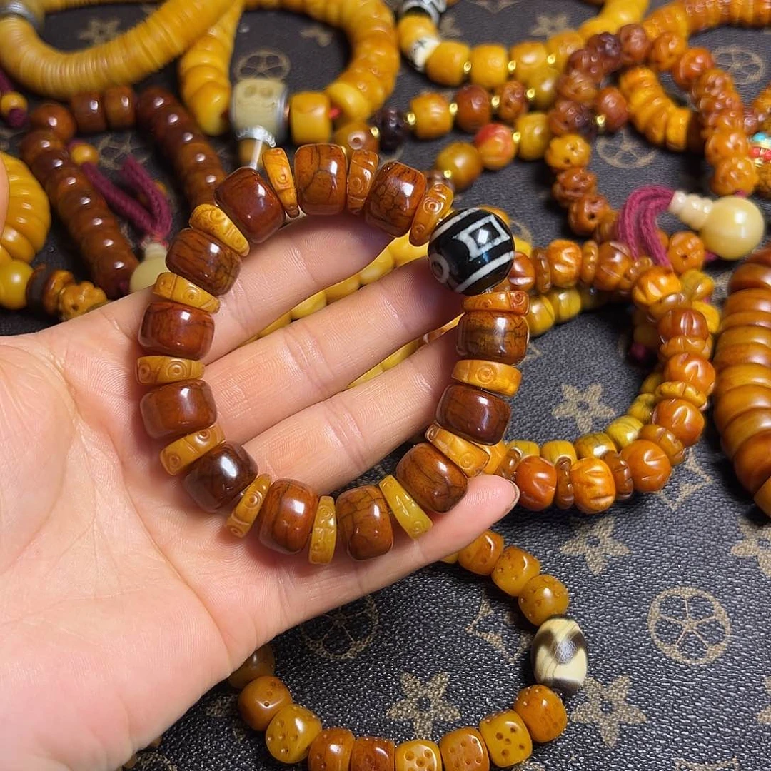 香榧木藏区手串牛骨
