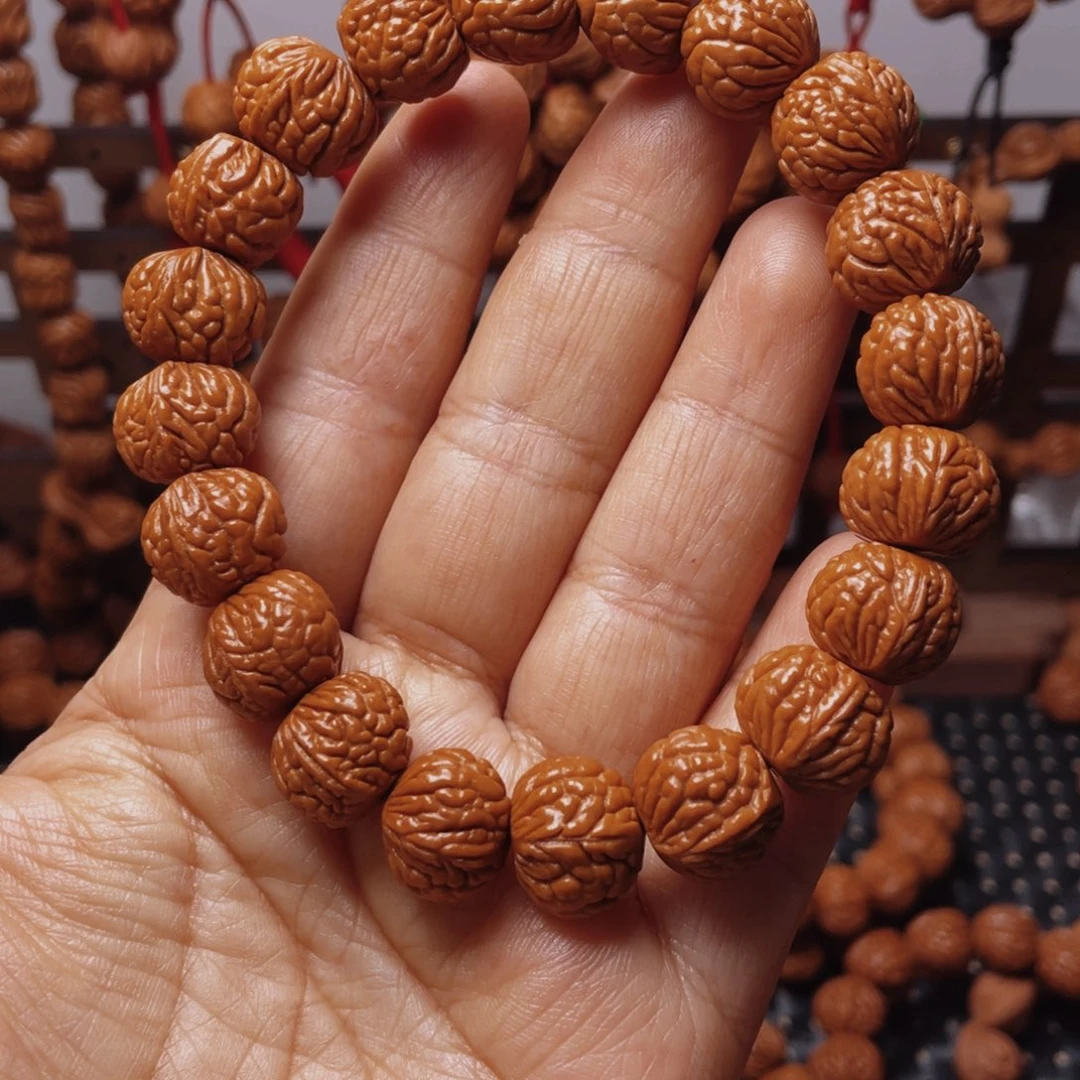 木质类龙纹桃枭手串