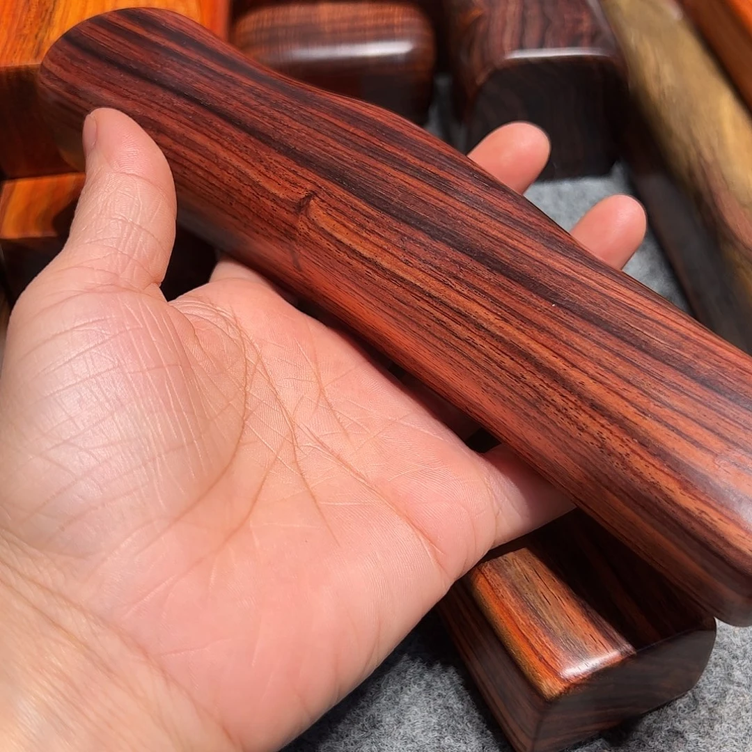 忆***奇交趾黄檀（大红酸枝）