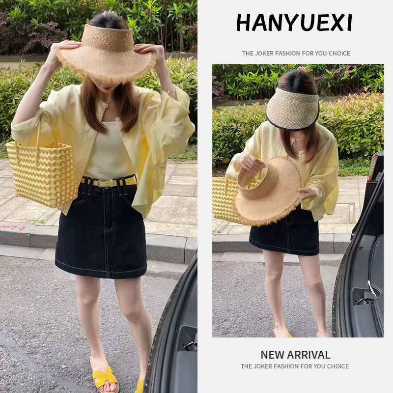 今年流行穿搭一整套2025新款衬衫上衣休闲背心减龄牛仔短裙三件套