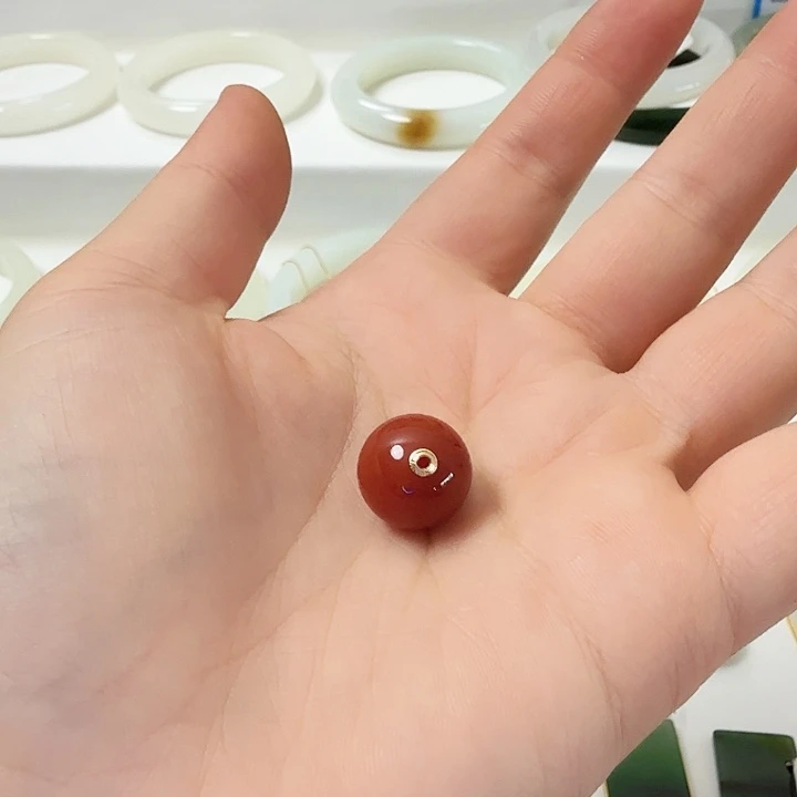 南红玛瑙18K金镶嵌颈饰