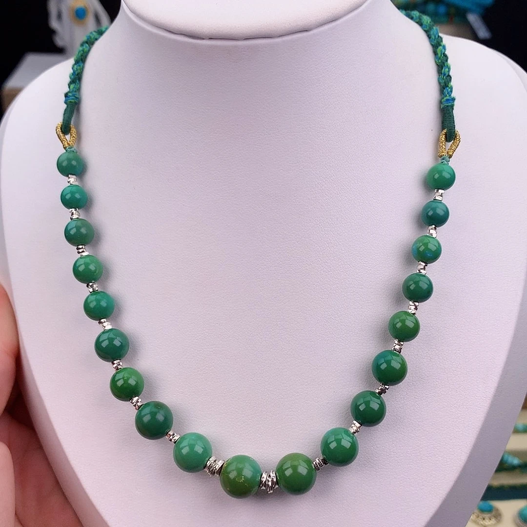 绿松石未镶嵌颈饰