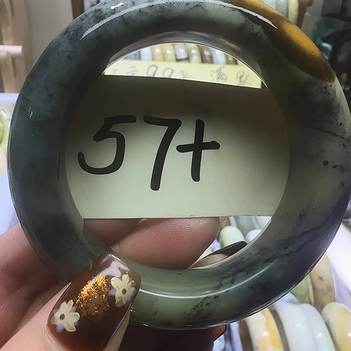 透闪石-蛇纹石玉未镶嵌手镯