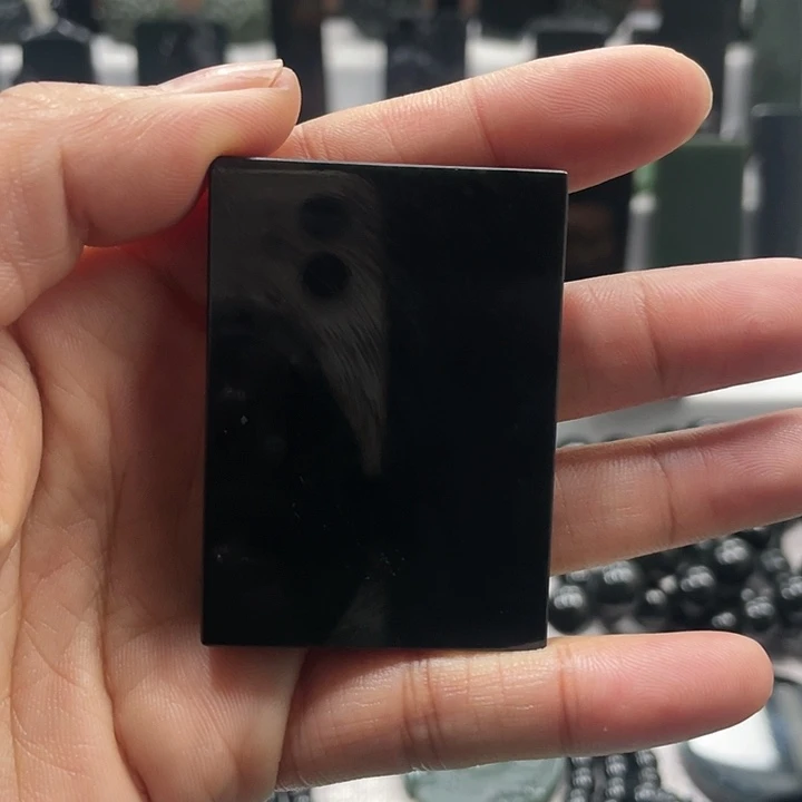 【闪购商品】颈饰未镶嵌和田玉（青玉）