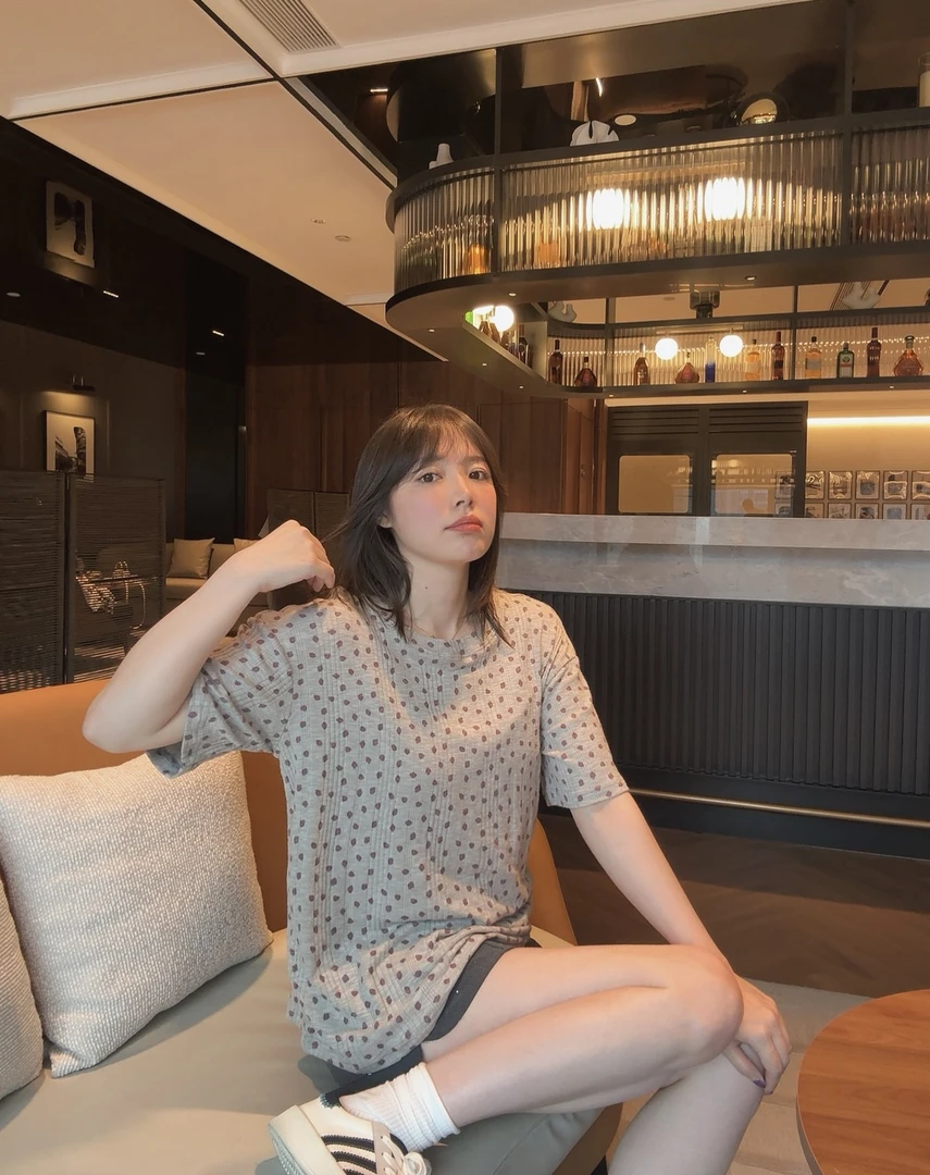 BETTER JOELAY-中版【小小草莓】时尚百搭短袖T恤休闲风KH3065