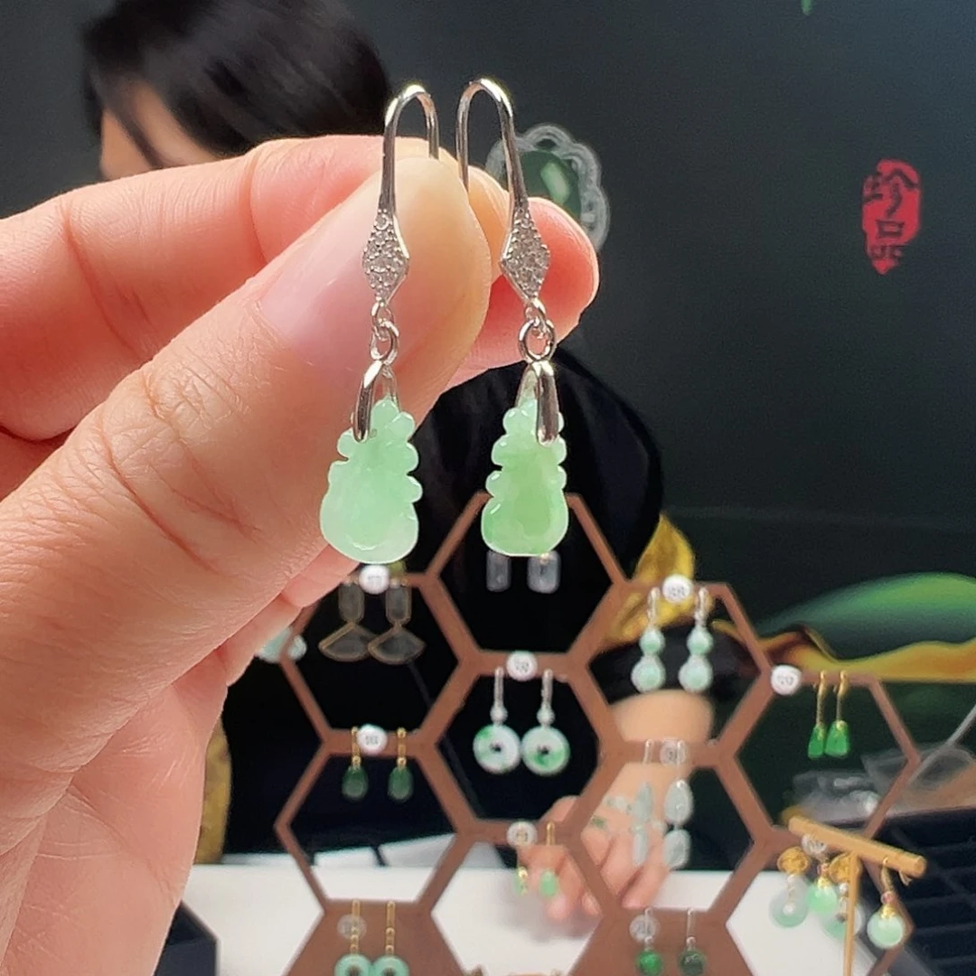 银S925镶嵌翡翠耳饰