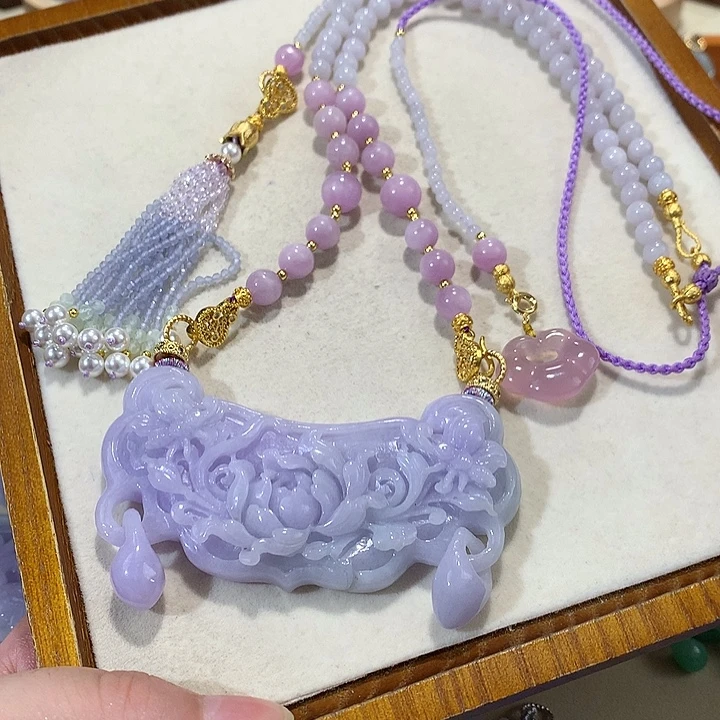 翡翠未镶嵌颈饰翡翠吊坠