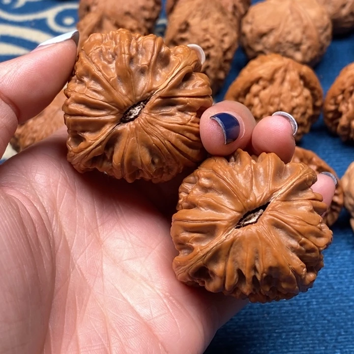 男***·吊坠文玩核桃玄武