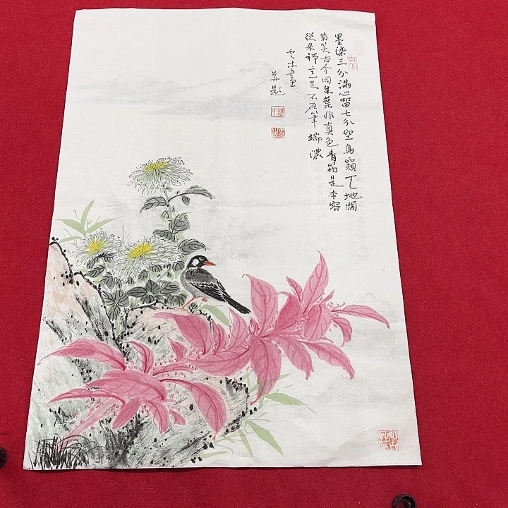 国画花鸟等图案为一体