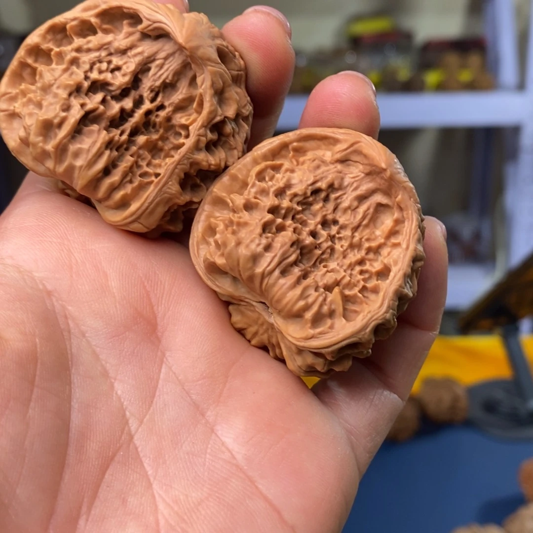 文玩核桃吊坠文玩核桃蛇头40～