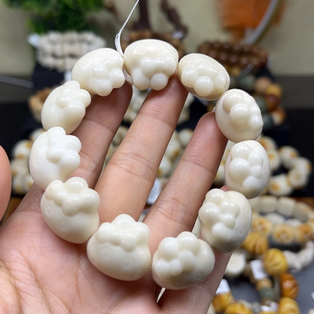 菩提根/象牙果吊坠小**心2.10.116兔头