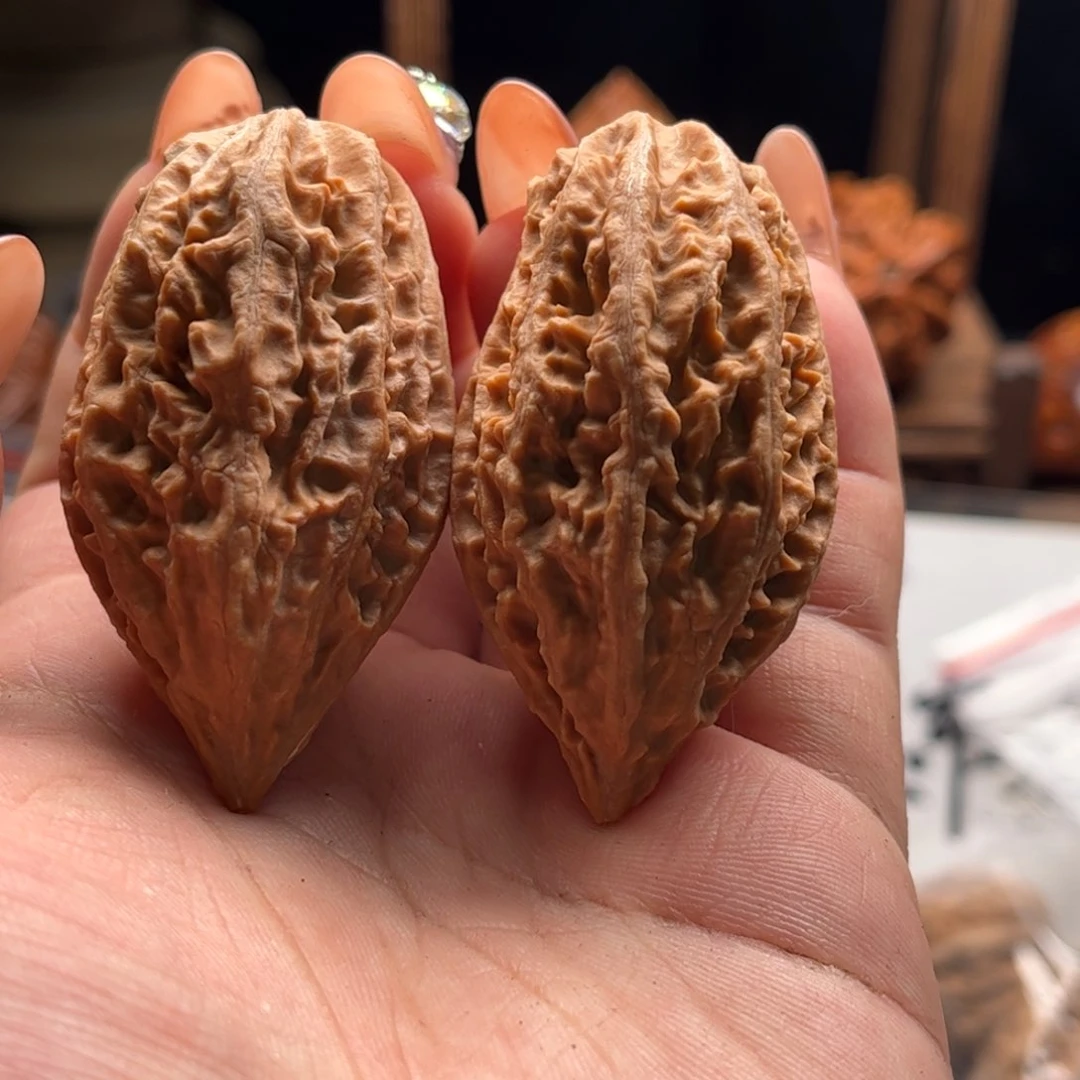 文玩核桃把件关东木子家楸大胖120花