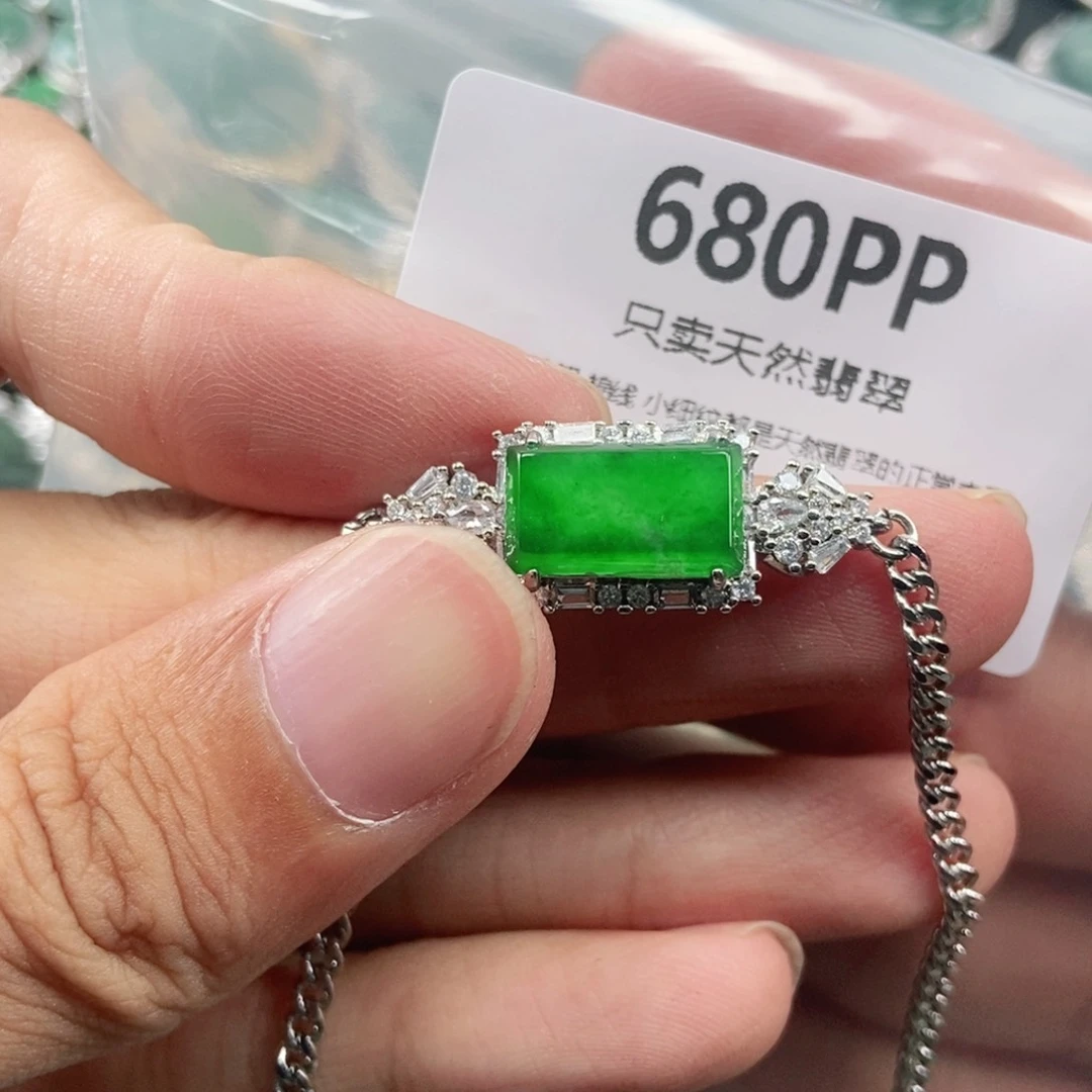 【闪购商品】颈饰未镶嵌翡翠