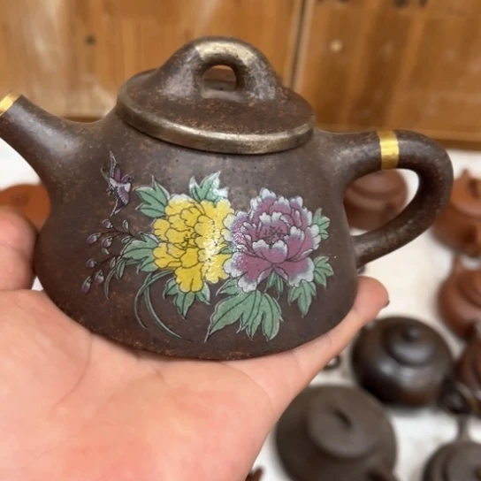 紫砂茶壶瑕疵……………………