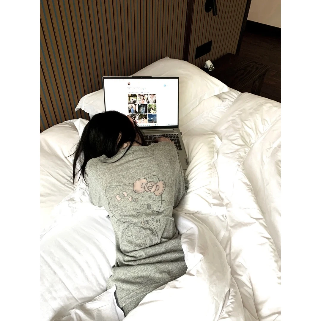 韩版Kitty温柔高级感镂空女新款慵懒风长袖短裤套装家居服可外穿