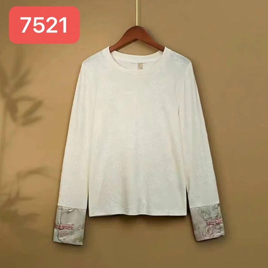7521-15新款舒适时尚小衫
