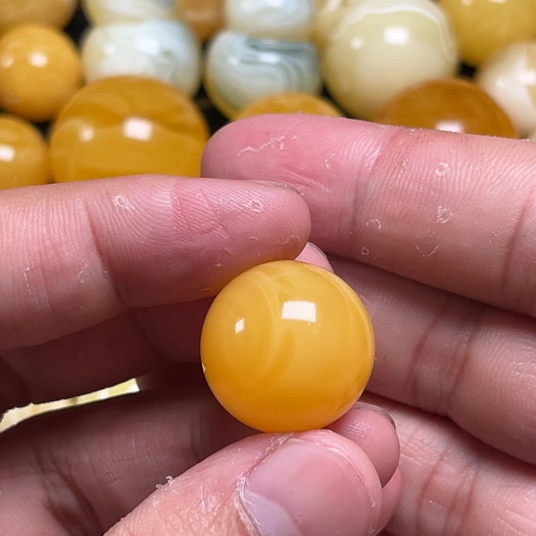 琥珀未镶嵌裸石蜜蜡焦皮白花20.4毫米