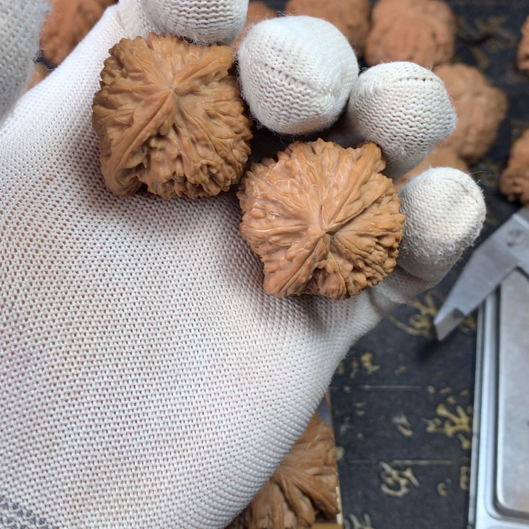 猴头核桃吊坠文玩核桃白狮子37