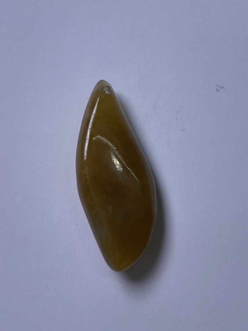 缅甸天然翡翠A货黄翡水滴