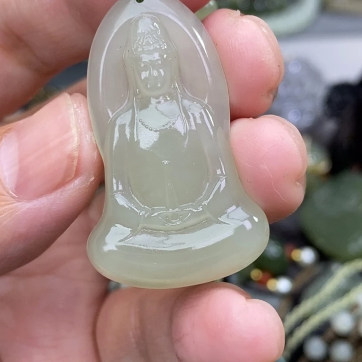 若***水和田玉未镶嵌颈饰