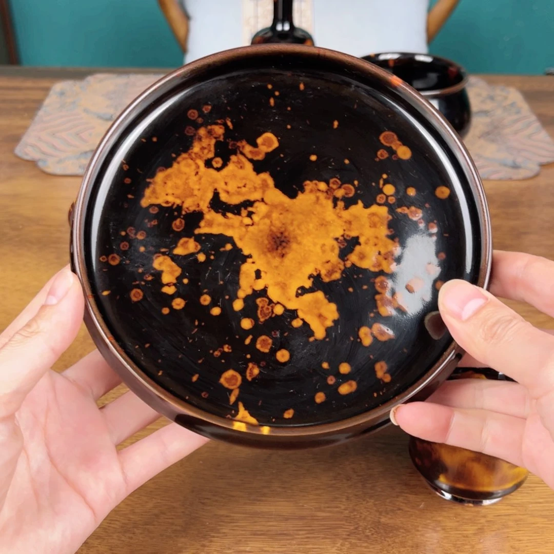 盘玳瑁釉圆形大壶承