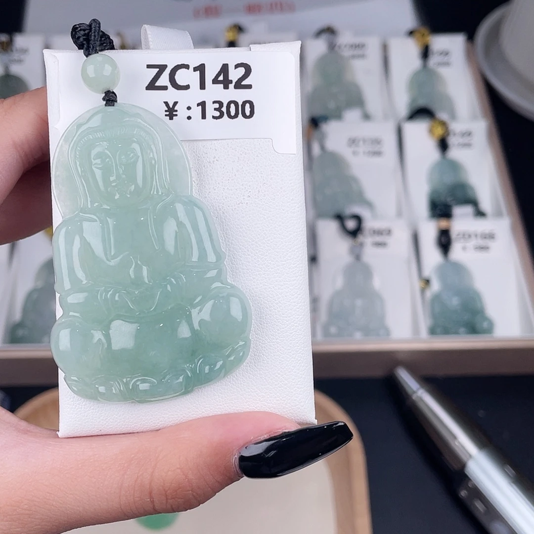 翡翠未镶嵌颈饰ZC142