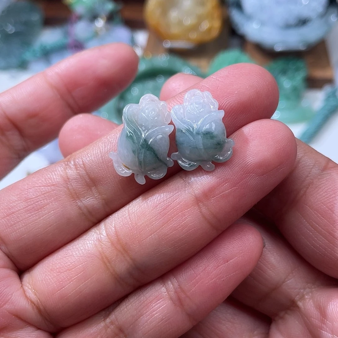 颈饰未镶嵌翡翠路**芳翡玉缘翡翠