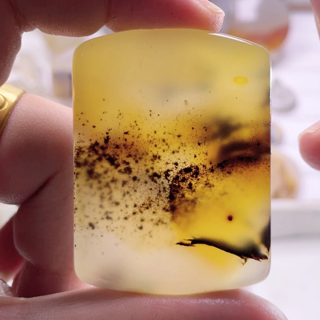 玛瑙/玉髓未镶嵌珠宝奇石