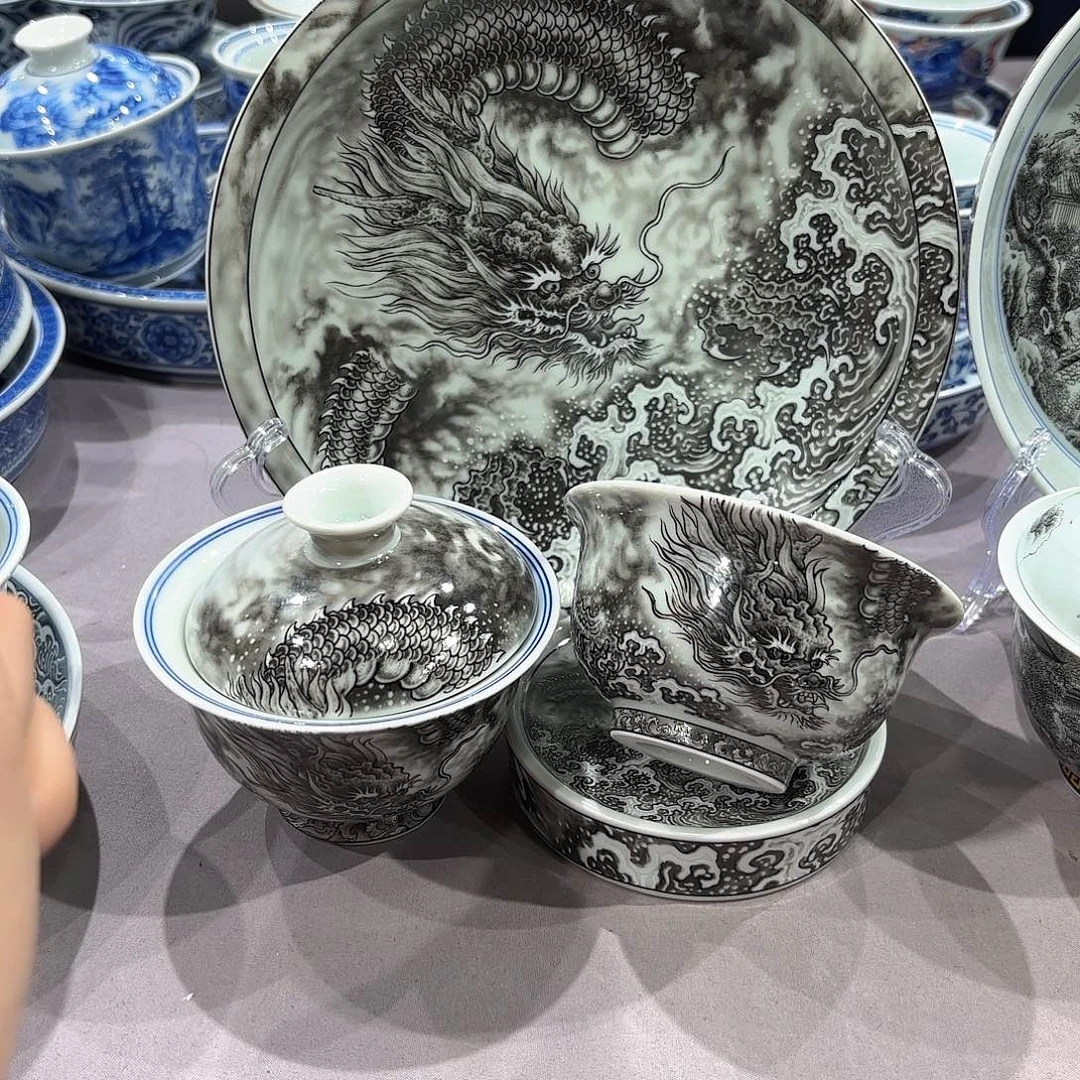 瓷片景德镇陶瓷学院副院长兼