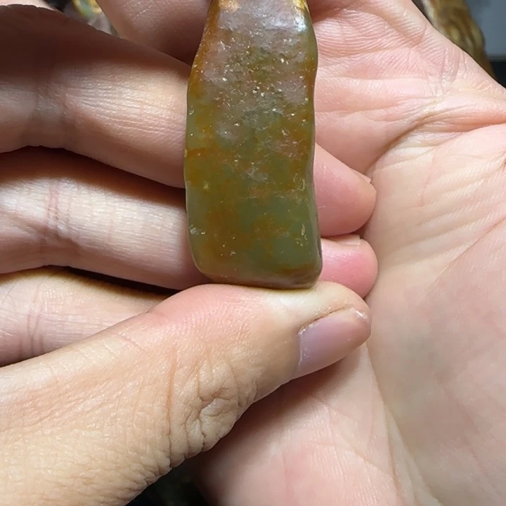 和田玉（糖玉）未镶嵌挂件