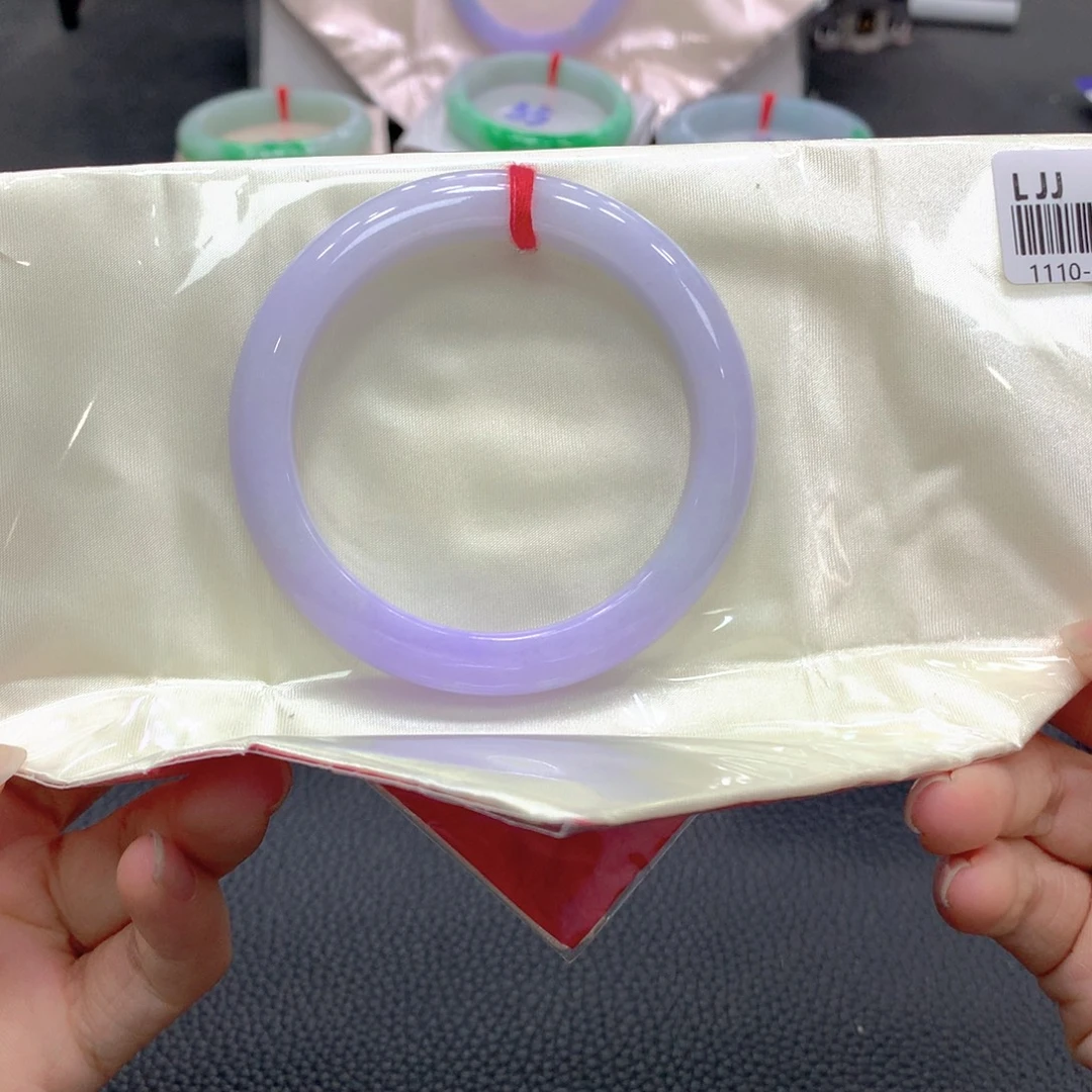 翡翠未镶嵌手镯24