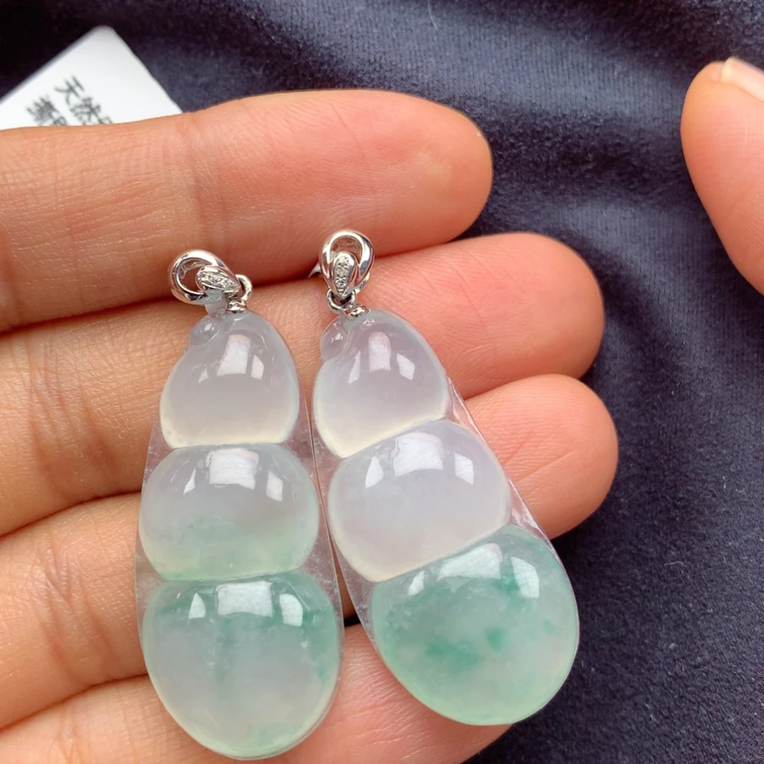 翡翠18K金镶嵌颈饰上新