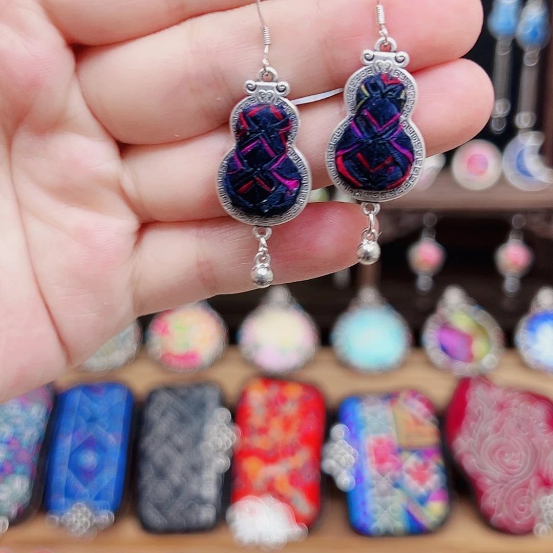 黄铜925银布艺手工刺绣