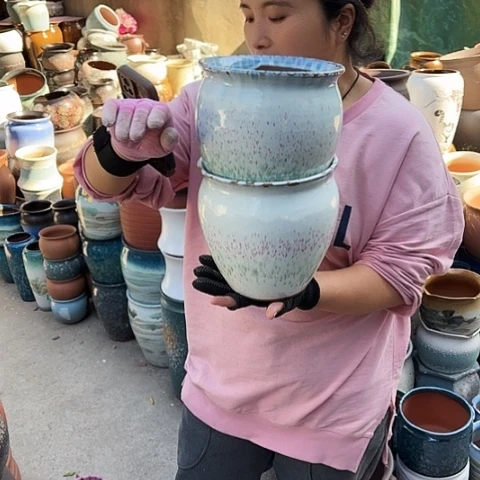 口20高20瑕疵两个盆。