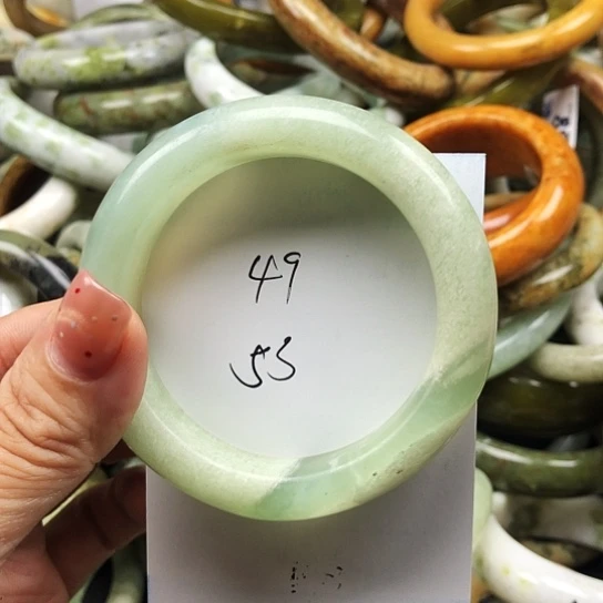 未镶嵌蛇纹石玉手镯