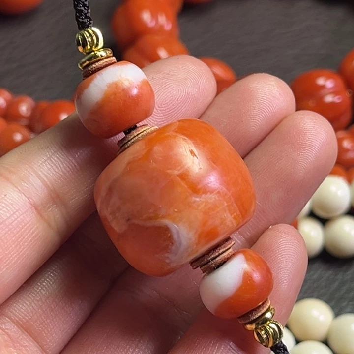 颈饰琉璃宝*?琉璃………….