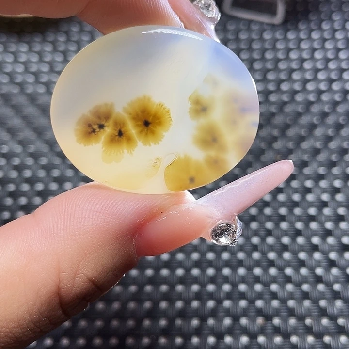 未镶嵌颈饰玛瑙/玉髓