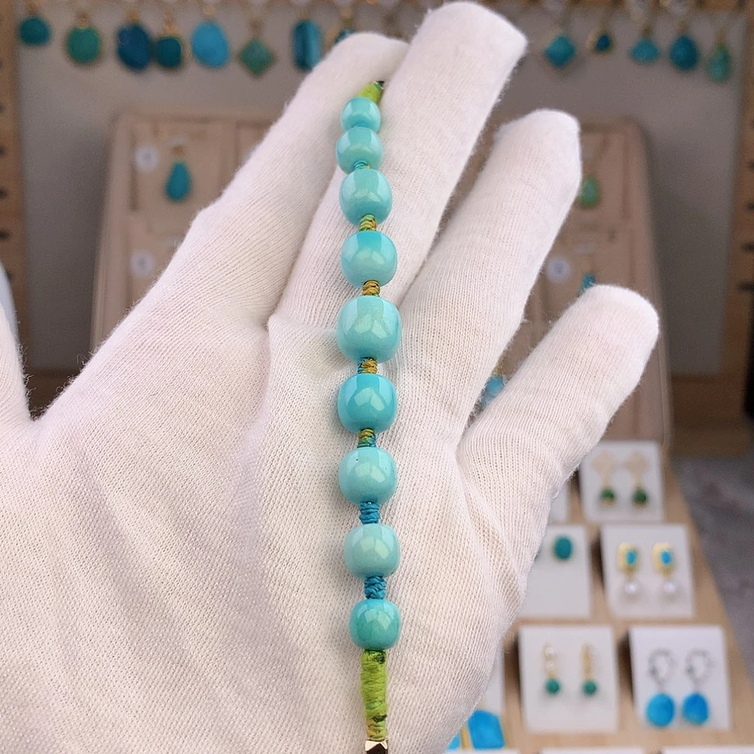 绿松石未镶嵌颈饰