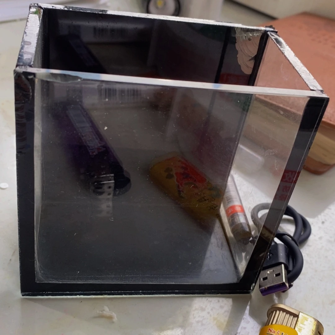 孔雀鱼燕尾水墨一对