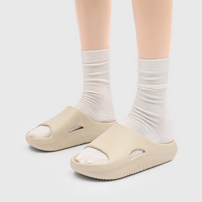 拖鞋女士新款外穿踩屎感厚底室内家居EVA防滑软底小码手术室凉拖