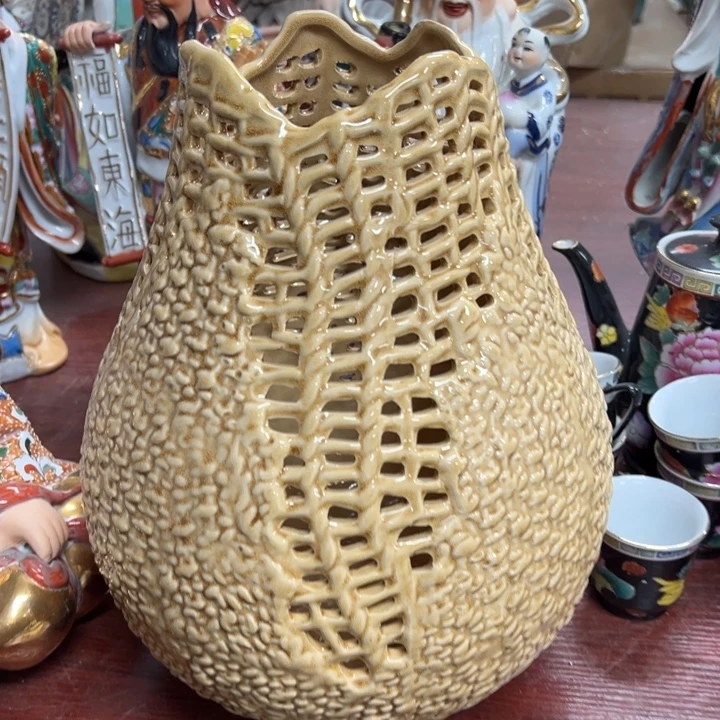 微瑕陶罐。。。。。。。。。。。。