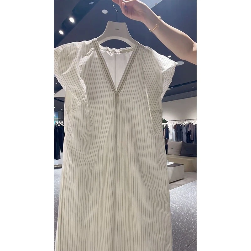 夏季新款小众设计感条纹显瘦长裙女韩系通勤风气质时尚收腰连衣裙