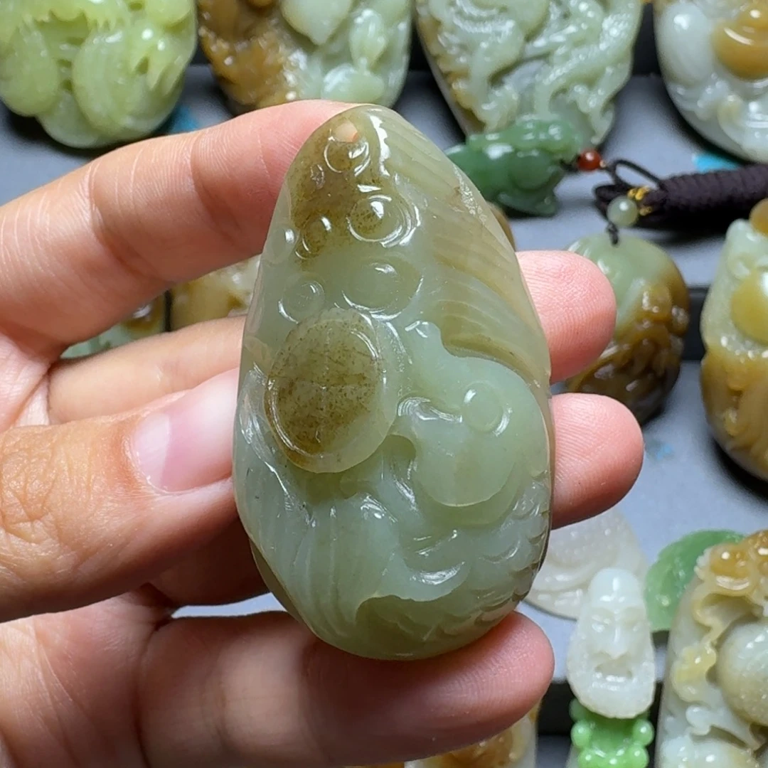 和田玉未镶嵌颈饰j****k