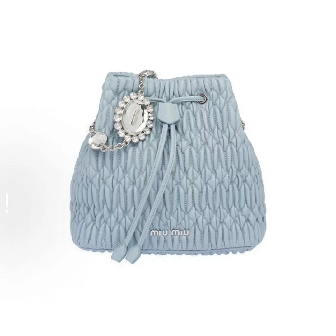 95新 MIU MIU/缪缪 【白菜】缪缪 牛皮 小号 水桶包/BGB200680014