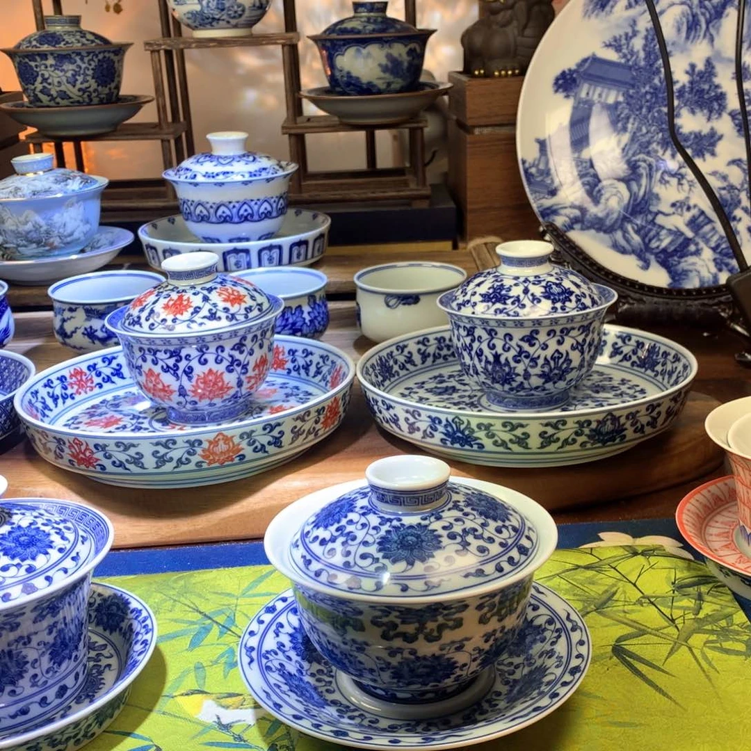 无**东景德镇陶瓷八宝盖碗