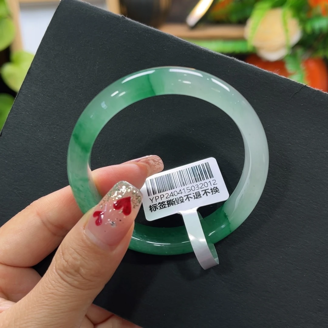 石英质玉手镯未镶嵌➕周周52